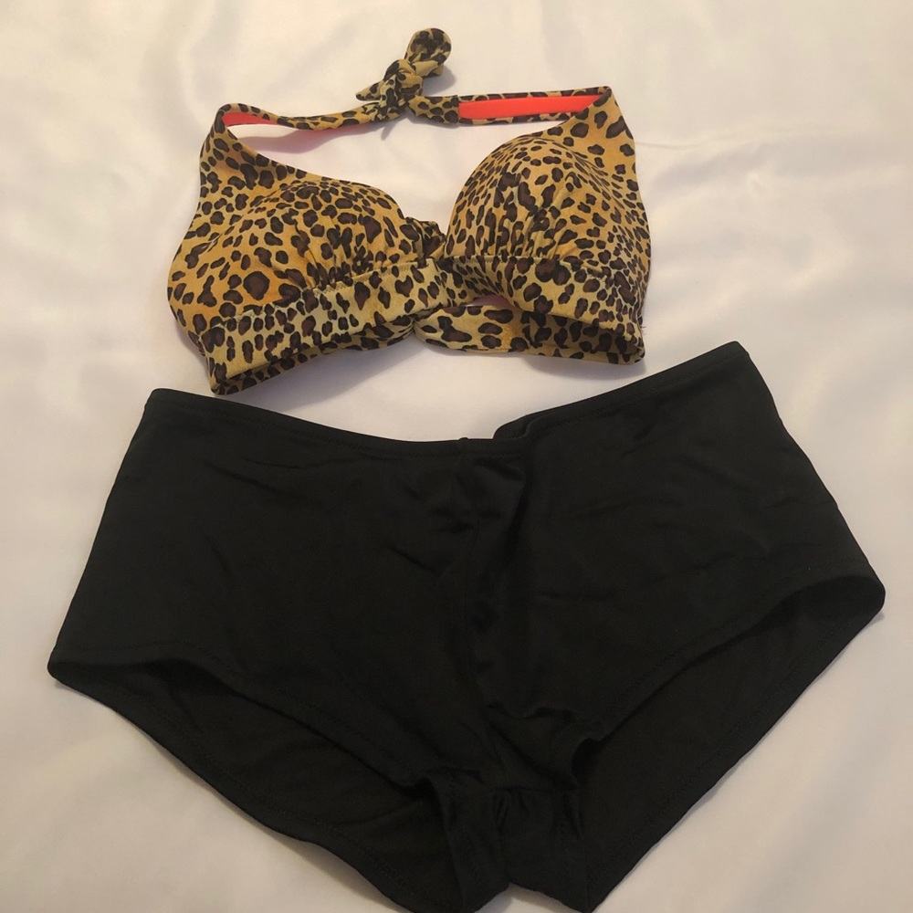 Victoria’s Secret - 2 Piece Bathing Suit - Size L